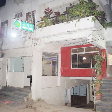 Arihant Hotel Hyderabad Exterior foto