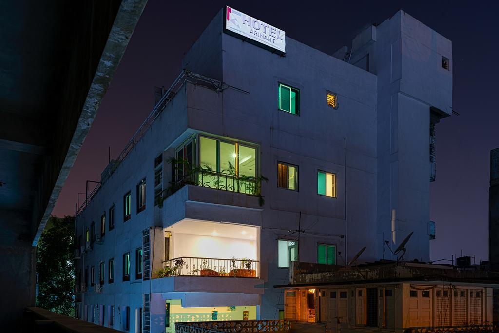 Arihant Hotel Hyderabad Exterior foto