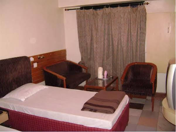 Arihant Hotel Hyderabad Exterior foto